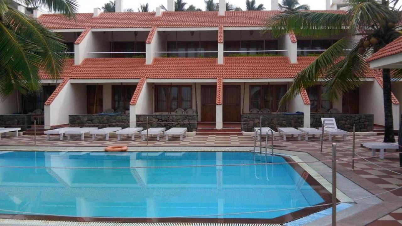 Seaface Beach Resort Kovalam Luaran gambar