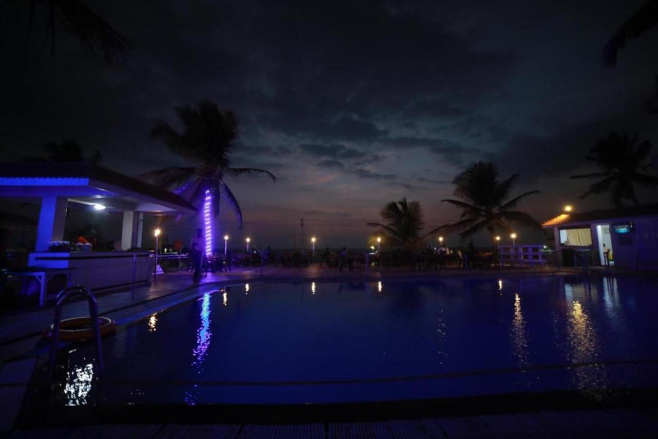 Seaface Beach Resort Kovalam Luaran gambar